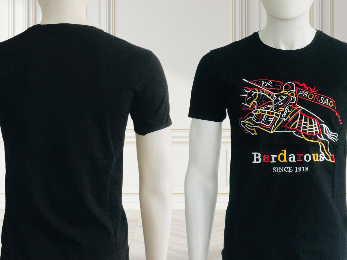 Playera Unisex. Jinete con lanza Bordado