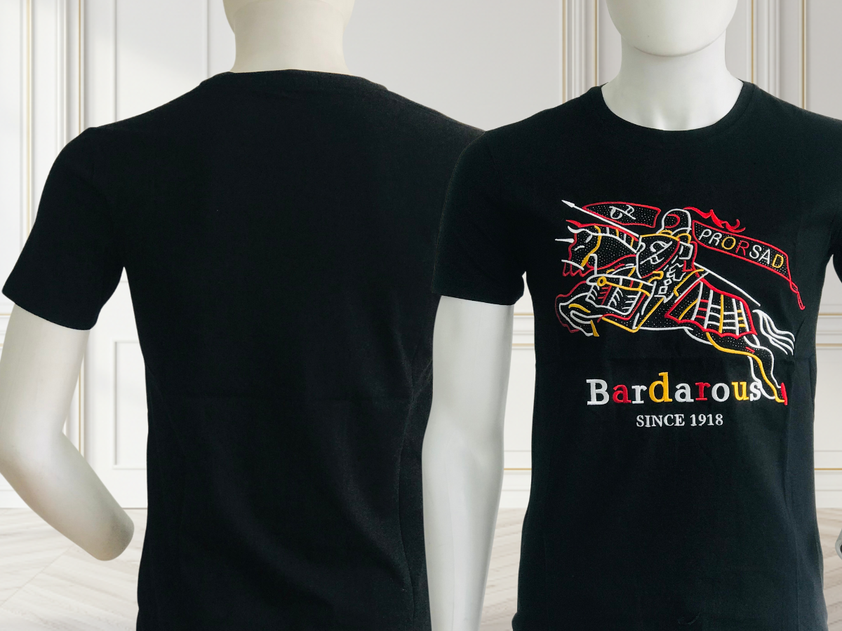 Playera Unisex. Jinete con lanza Bordado